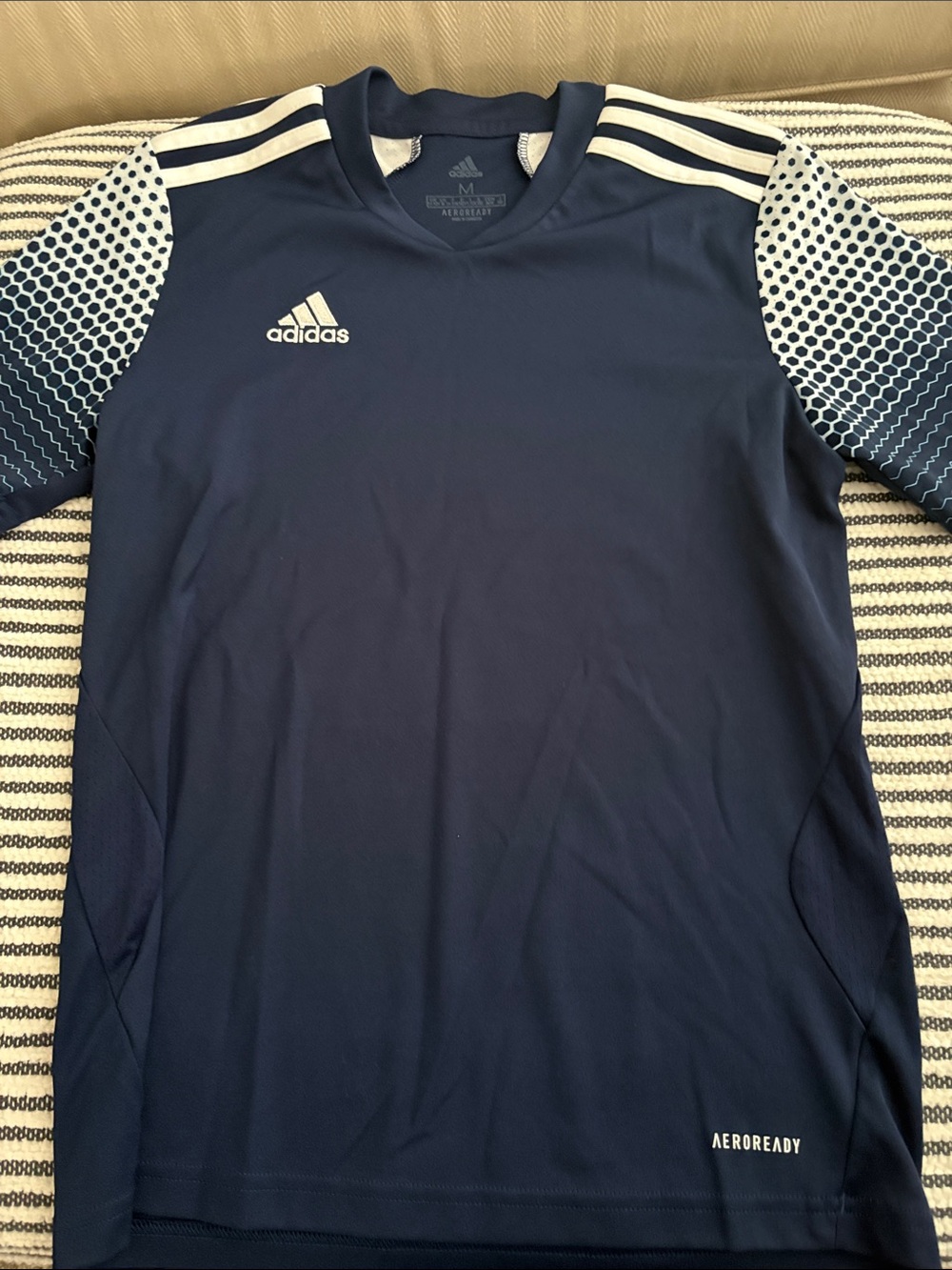 Adidas soccer jersey size youth medium